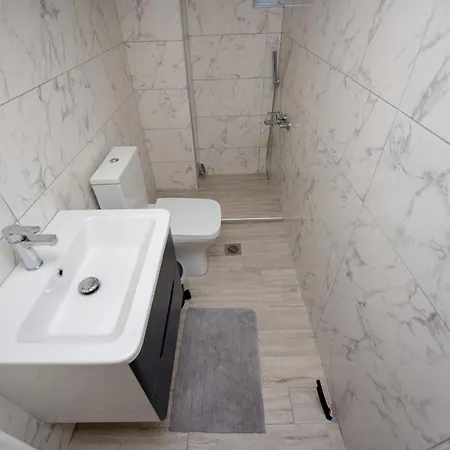 Elea Apartment
