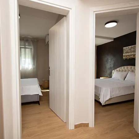 Elea Apartman *