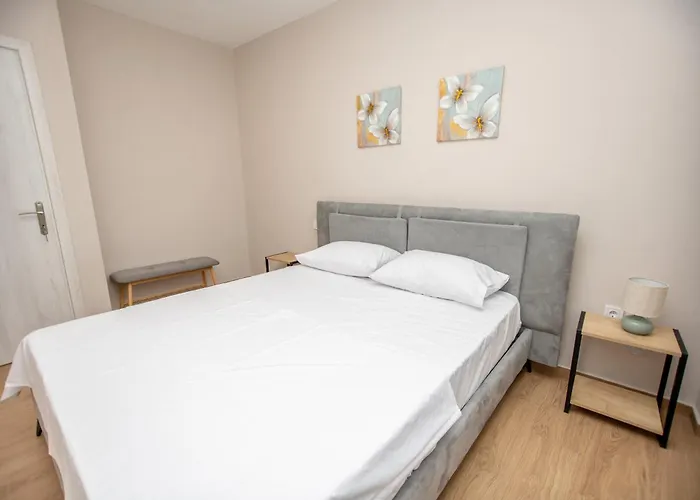 Elea Appartement Vrasná