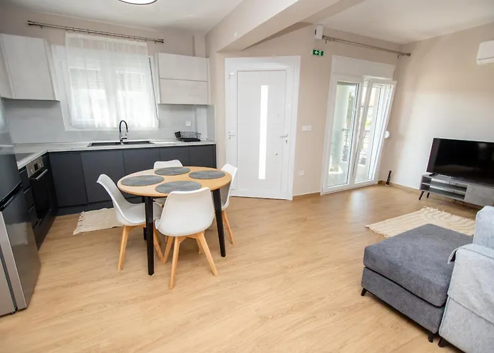 Elea Appartement Vrasná